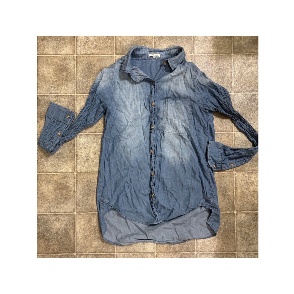 Felicite Women's Light Wash Blue Denim Button Down Shirt Crinkle Sleeve Size 1